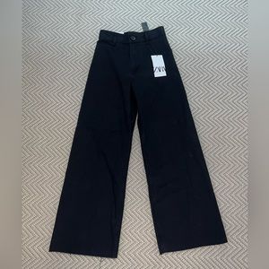 BLACK ZARA MARINE JEANS SIZE 4 (fit like 2)             NWT